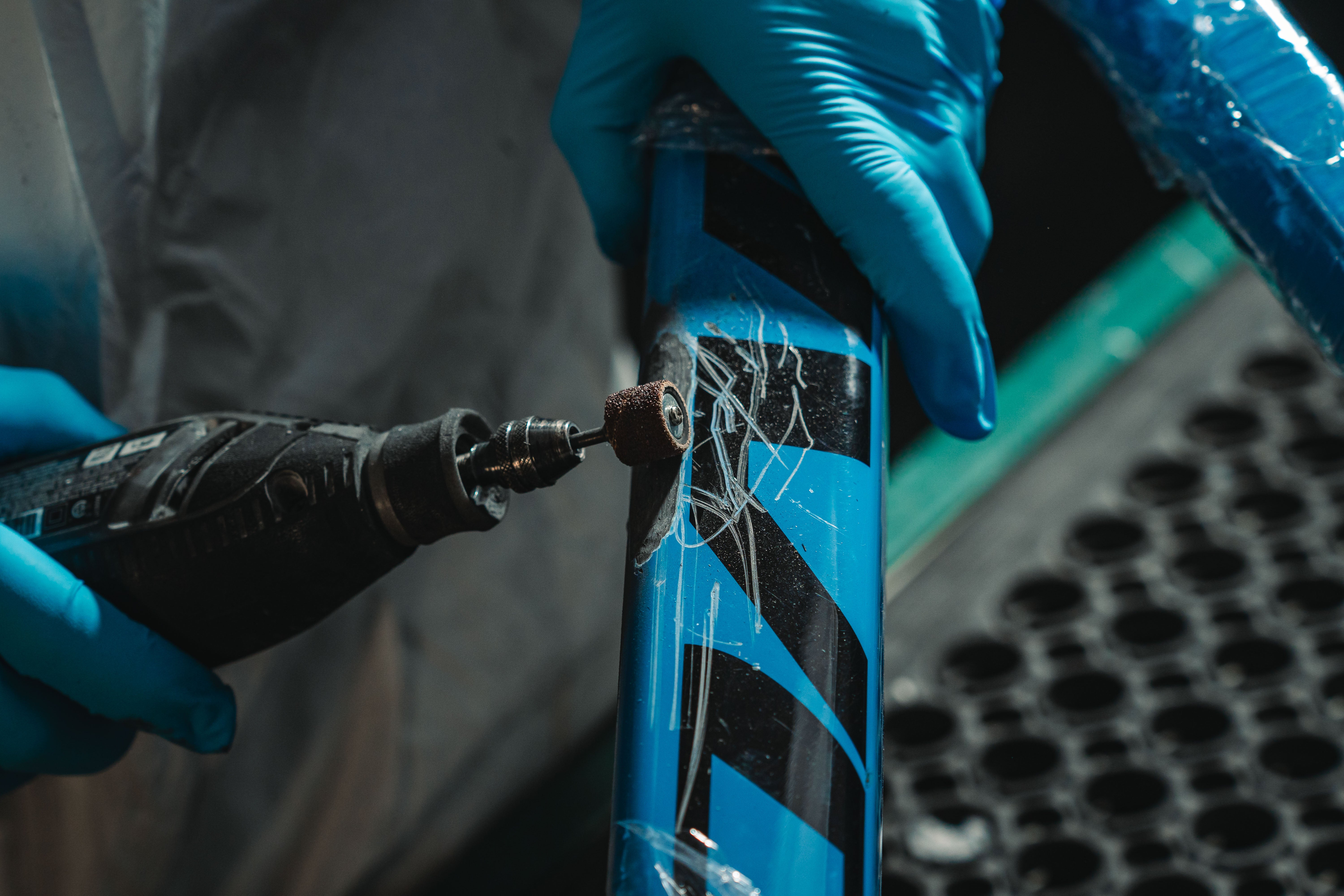 Carbon Frame Mobile